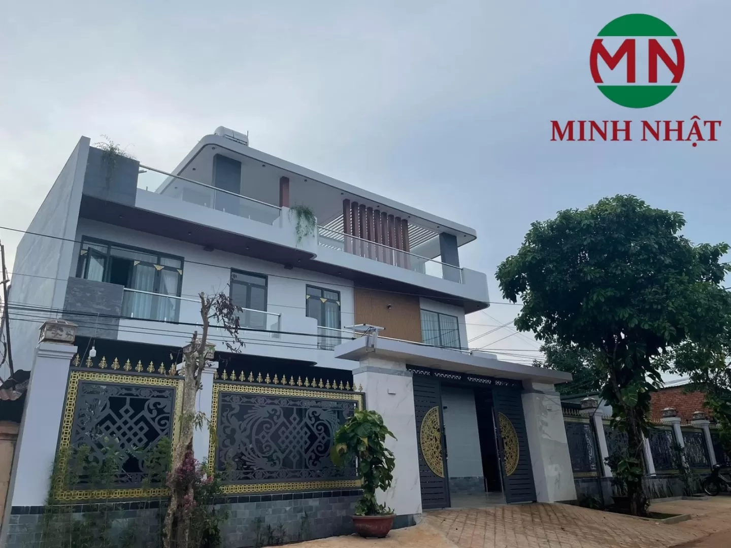 Những Điều Cấm Kỵ Về Hàng Rào Phong Thủy Trong Việc Xây Tường Bao Quanh Nhà